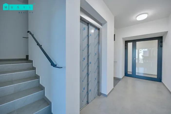 Pronájem bytu 1+kk, Olomouc - Povel, Loudova, 39 m2