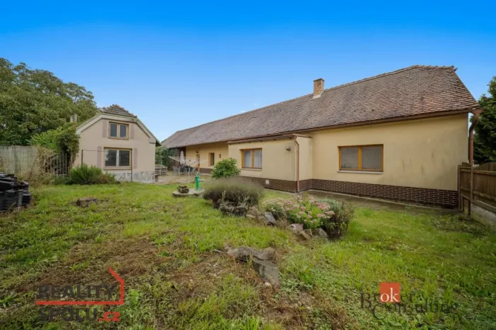 Prodej rodinného domu, Běrunice, 189 m2