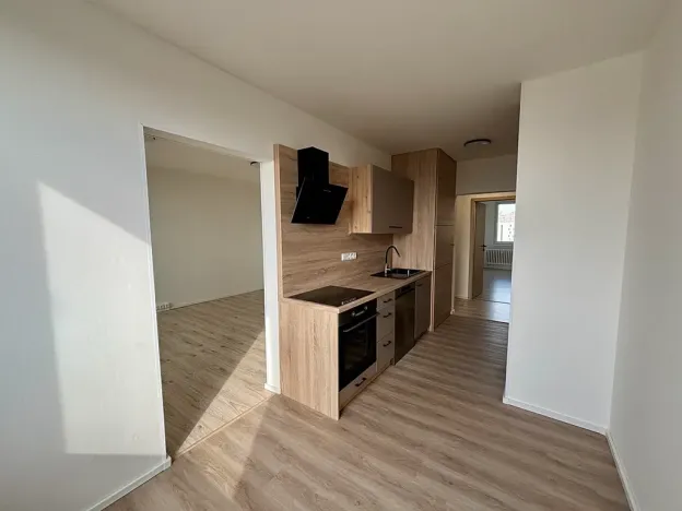 Pronájem bytu 3+1, Praha - Troja, Krynická, 68 m2