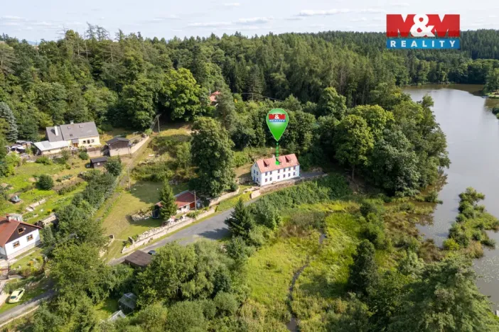 Prodej rodinného domu, Libá, 228 m2