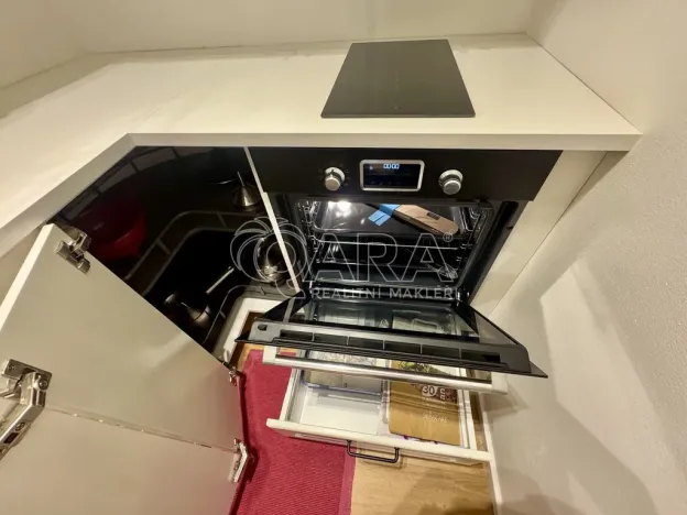 Pronájem bytu 1+kk, Praha - Žižkov, Malešická, 42 m2