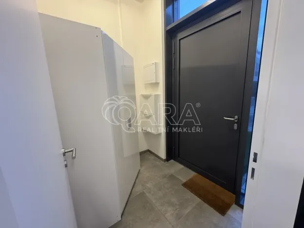 Pronájem bytu 1+kk, Praha - Žižkov, Malešická, 42 m2