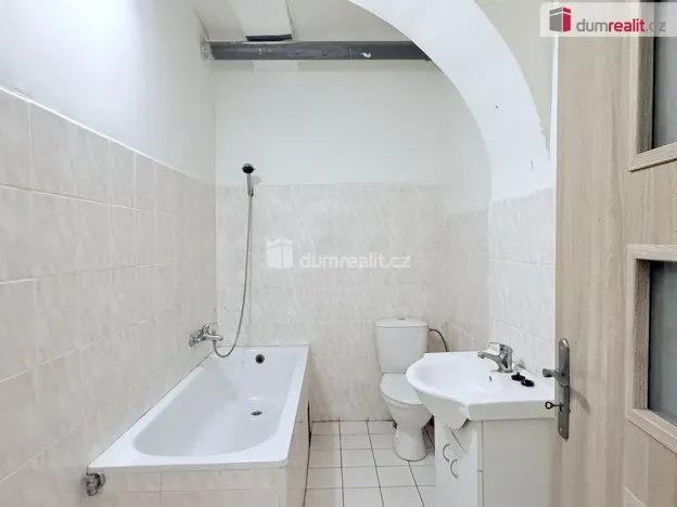 Pronájem bytu 1+kk, Česká Lípa, Jindřicha z Lipé, 37 m2