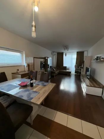 Pronájem bytu 3+kk, Praha - Vysočany, Poděbradská, 80 m2