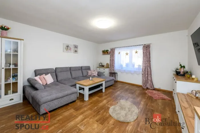 Prodej rodinného domu, Koloveč, nám. Svobody, 160 m2