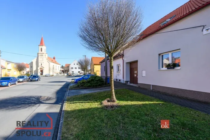 Prodej rodinného domu, Koloveč, nám. Svobody, 160 m2