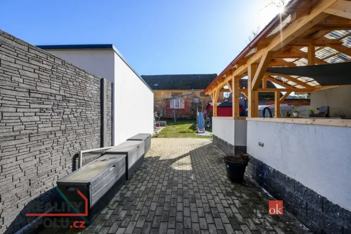 Prodej rodinného domu, Koloveč, nám. Svobody, 160 m2