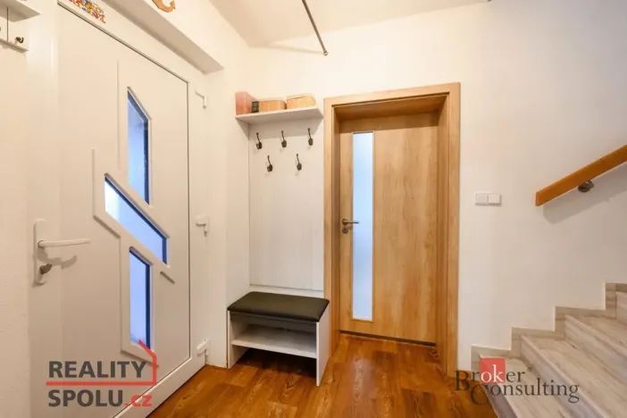 Prodej rodinného domu, Koloveč, nám. Svobody, 160 m2