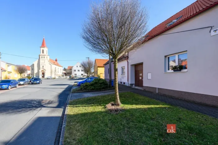 Prodej rodinného domu, Koloveč, nám. Svobody, 160 m2