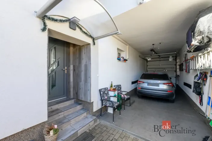 Prodej rodinného domu, Koloveč, nám. Svobody, 160 m2