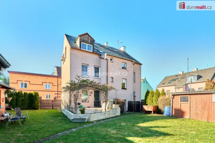 Prodej bytu 4+1, Karlovy Vary - Stará Role, Příčná, 92 m2