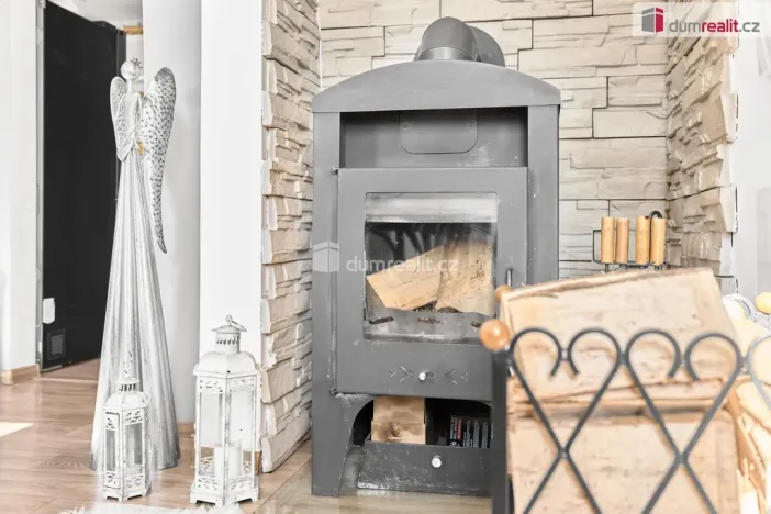 Prodej bytu 4+1, Karlovy Vary - Stará Role, Příčná, 92 m2