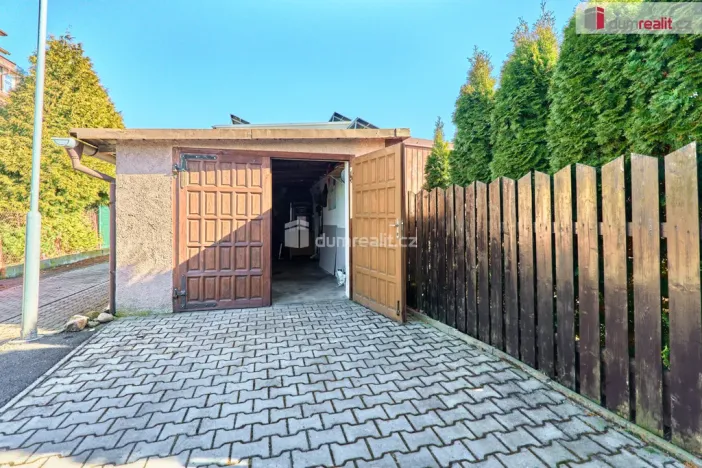 Prodej bytu 4+1, Karlovy Vary - Stará Role, Příčná, 92 m2