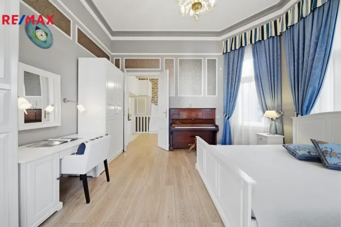 Prodej bytu 2+kk, Karlovy Vary, Krále Jiřího, 49 m2