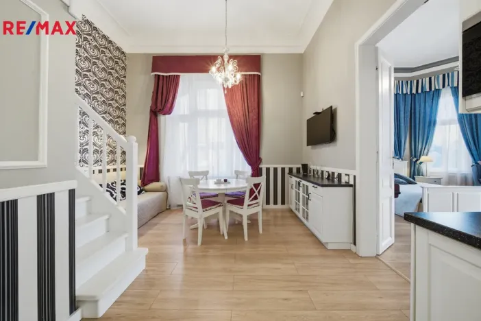 Prodej bytu 2+kk, Karlovy Vary, Krále Jiřího, 49 m2