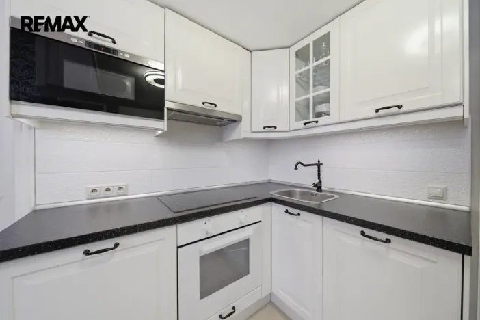 Prodej bytu 2+kk, Karlovy Vary, Krále Jiřího, 49 m2