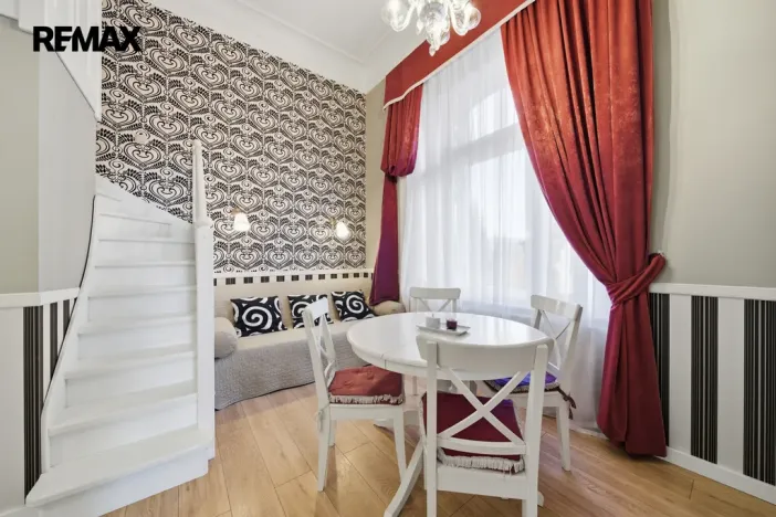 Prodej bytu 2+kk, Karlovy Vary, Krále Jiřího, 49 m2