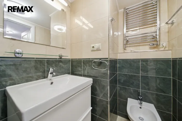 Prodej bytu 2+kk, Karlovy Vary, Krále Jiřího, 49 m2