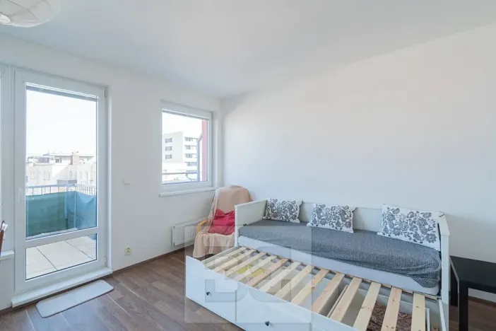 Pronájem bytu 1+kk, Praha - Černý Most, Rudolfa Holeky, 38 m2