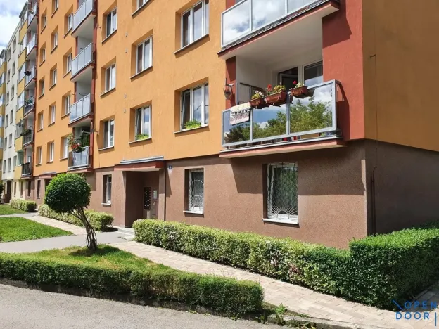 Prodej bytu 2+1, Karlovy Vary, Ostrovská, 58 m2