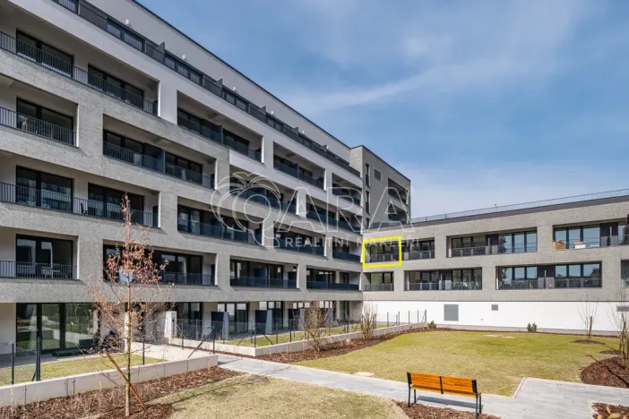 Pronájem bytu 1+kk, Praha - Hloubětín, Poděbradská, 39 m2