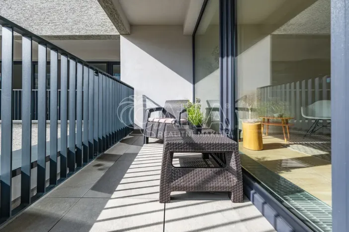 Pronájem bytu 1+kk, Praha - Hloubětín, Poděbradská, 39 m2