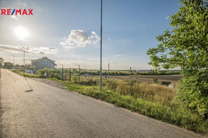 Prodej pozemku pro bydlení, Vykáň, 1295 m2