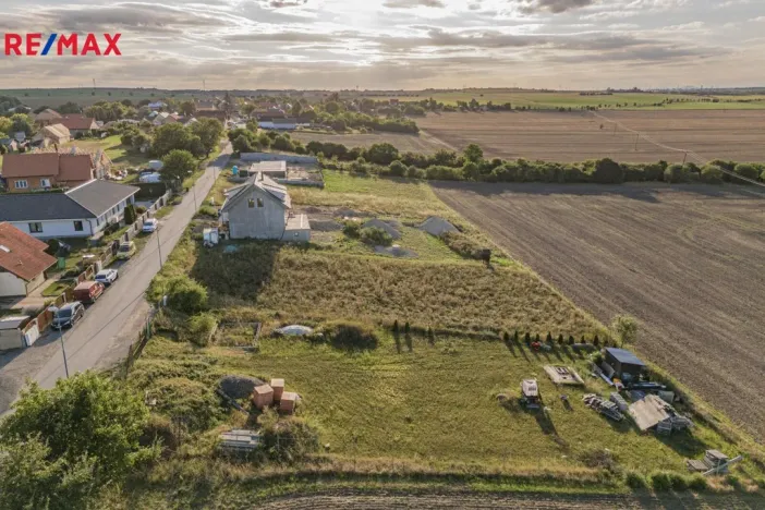 Prodej pozemku pro bydlení, Vykáň, 1295 m2