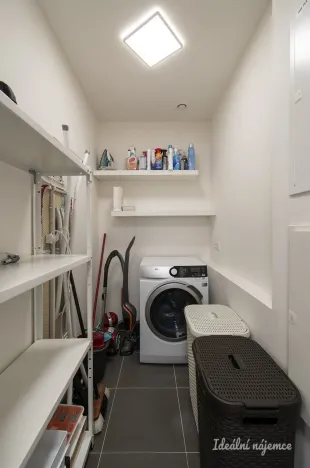 Pronájem bytu 3+kk, Praha - Holešovice, Sanderova, 97 m2