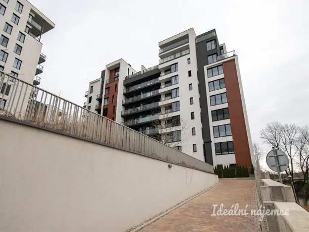 Pronájem bytu 3+kk, Praha - Holešovice, Sanderova, 97 m2