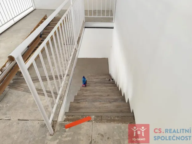 Pronájem obchodního prostoru, Znojmo, Vídeňská třída, 43 m2