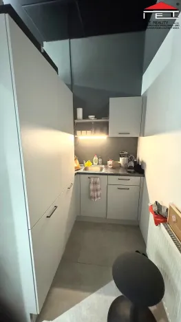 Pronájem obchodního prostoru, Brno, náměstí Svobody, 32 m2