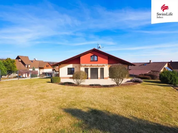 Prodej rodinného domu, Křídla, 250 m2