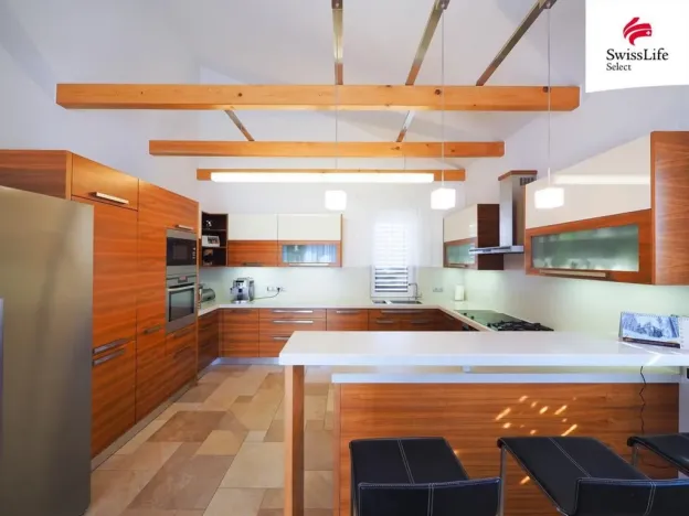 Prodej rodinného domu, Křídla, 250 m2