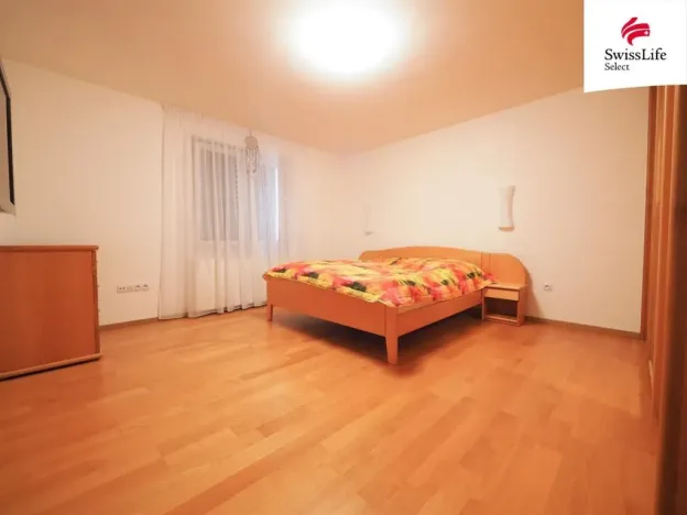 Prodej rodinného domu, Křídla, 250 m2