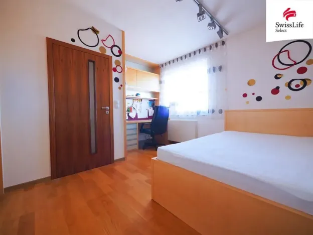 Prodej rodinného domu, Křídla, 250 m2