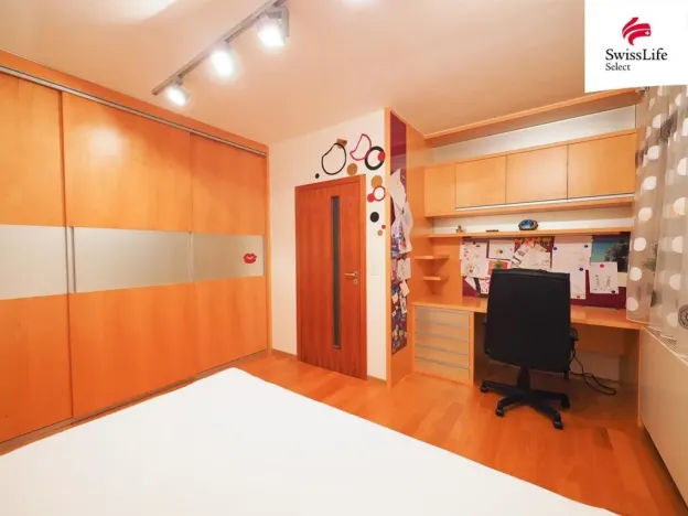 Prodej rodinného domu, Křídla, 250 m2