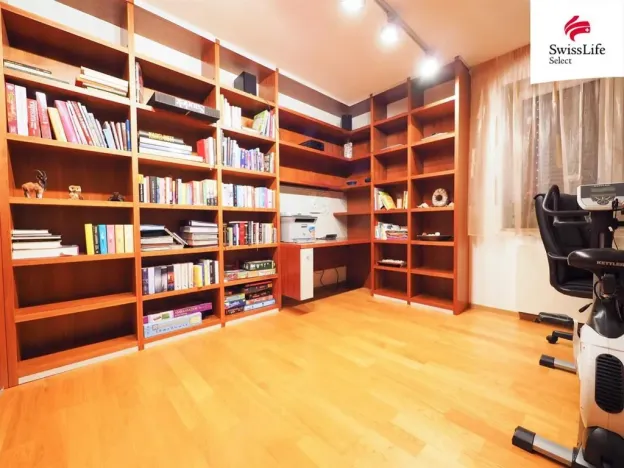 Prodej rodinného domu, Křídla, 250 m2