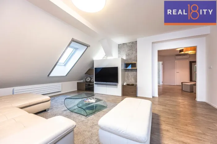 Prodej bytu 4+kk, Praha, Semilská, 139 m2