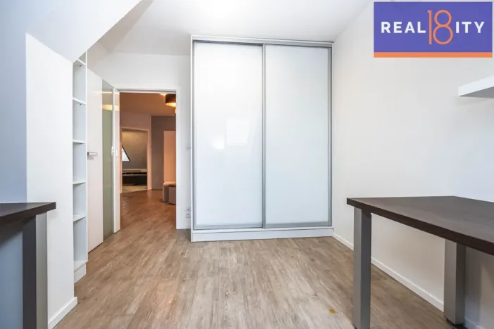 Prodej bytu 4+kk, Praha, Semilská, 139 m2