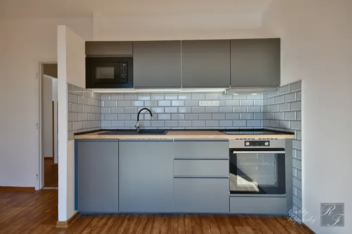 Pronájem bytu 2+kk, Ústí nad Labem, Brandtova, 43 m2