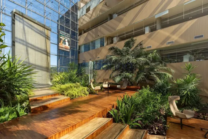 Pronájem kanceláře, Praha, Mezi vodami, 1365 m2