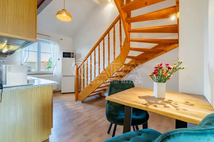 Prodej bytu 2+1, Plzeň - Doubravka, Skalní, 55 m2