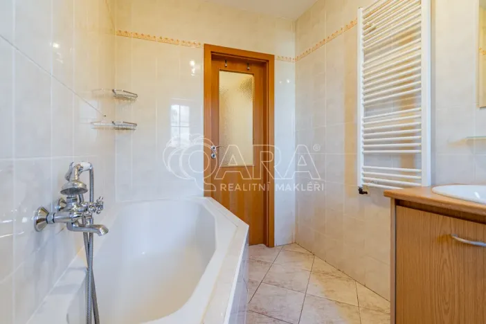 Prodej bytu 2+1, Plzeň - Doubravka, Skalní, 55 m2