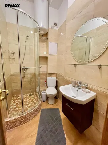 Prodej bytu 1+1, Karlovy Vary, Bulharská, 43 m2