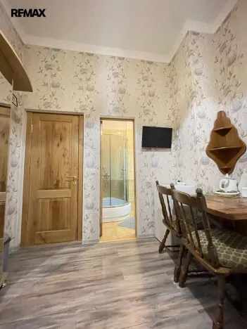 Prodej bytu 1+1, Karlovy Vary, Bulharská, 43 m2