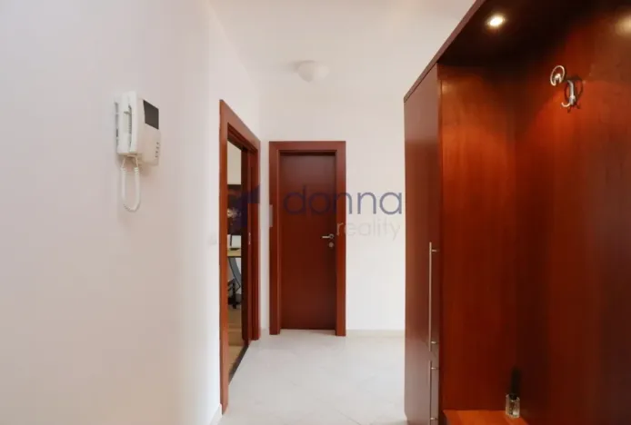 Pronájem bytu 2+kk, Praha, U Nikolajky, 82 m2