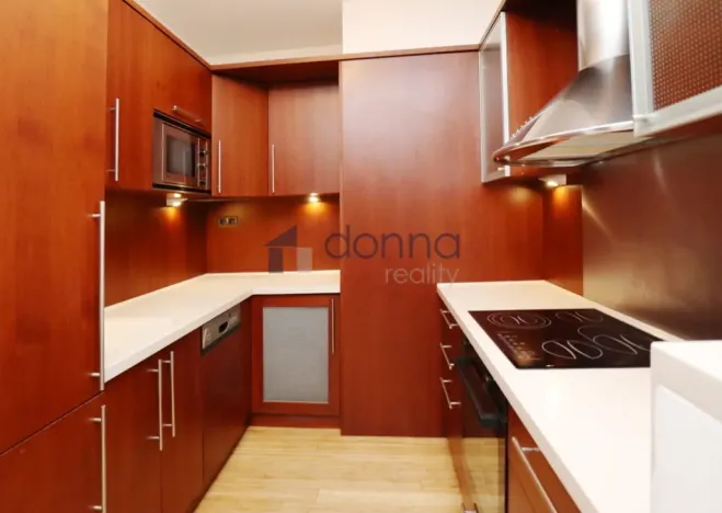 Pronájem bytu 2+kk, Praha, U Nikolajky, 82 m2