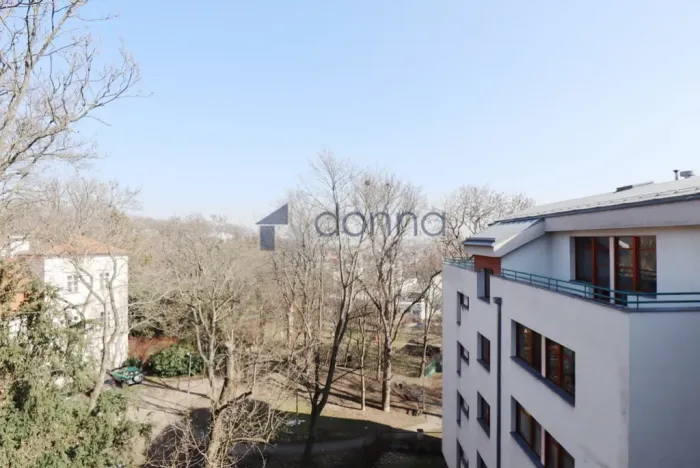 Pronájem bytu 2+kk, Praha, U Nikolajky, 82 m2