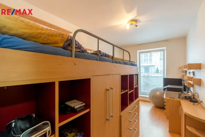 Pronájem bytu 3+kk, Hradec Králové - Nový Hradec Králové, Rybova, 72 m2